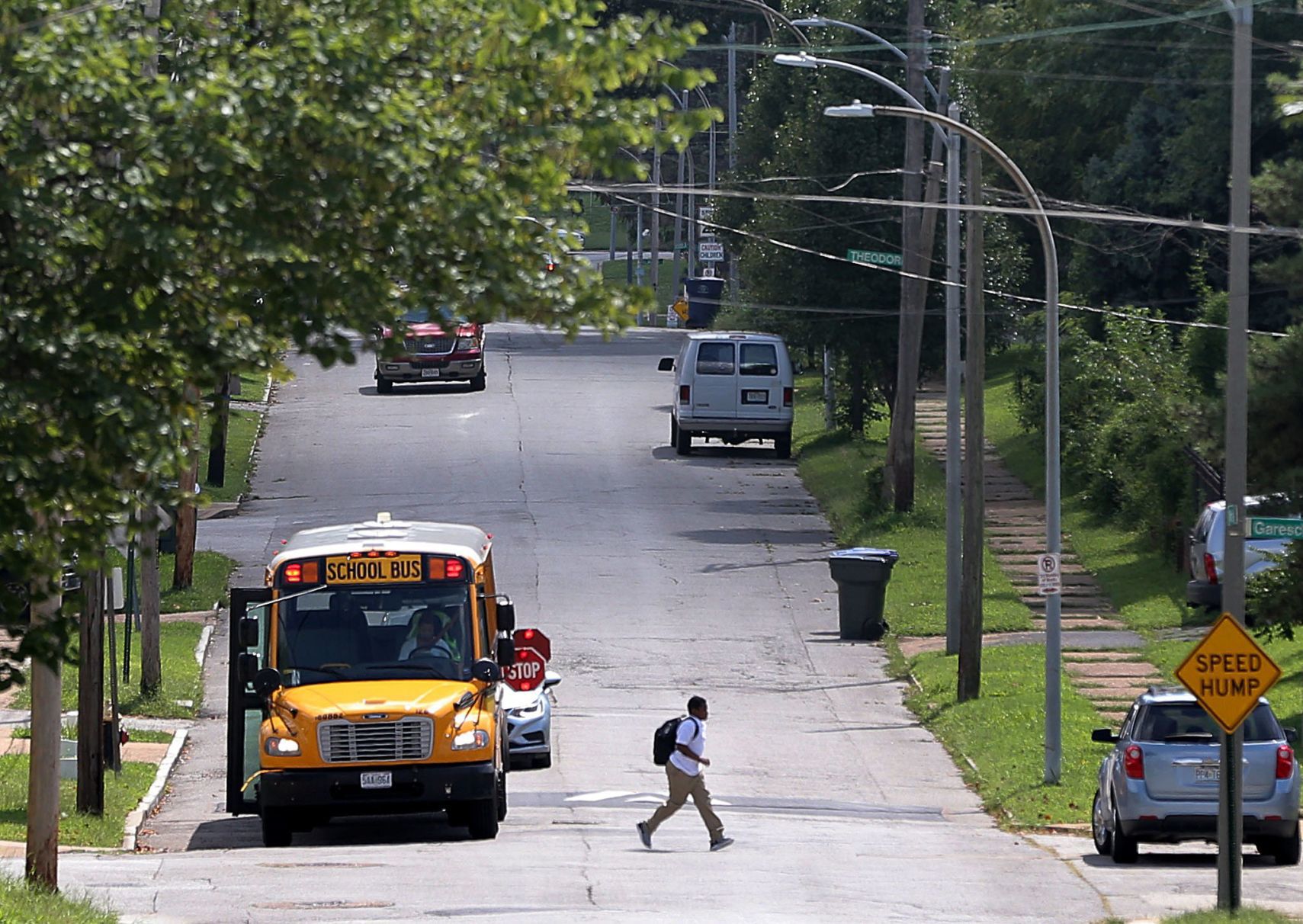 Neighborhood Net hits school bus stops